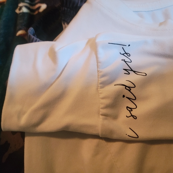 Long-leeve Future Mrs. Tee - Picture 2 of 2